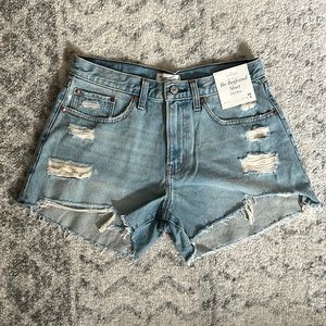 Abercrombie and Fitch Curve Love Mid rise Boyfriend shorts